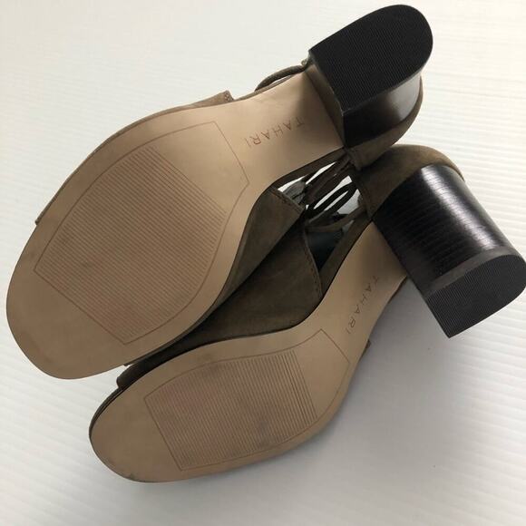 New! Tahari peep toe block heel bootie NWOT - Picture 6 of 12